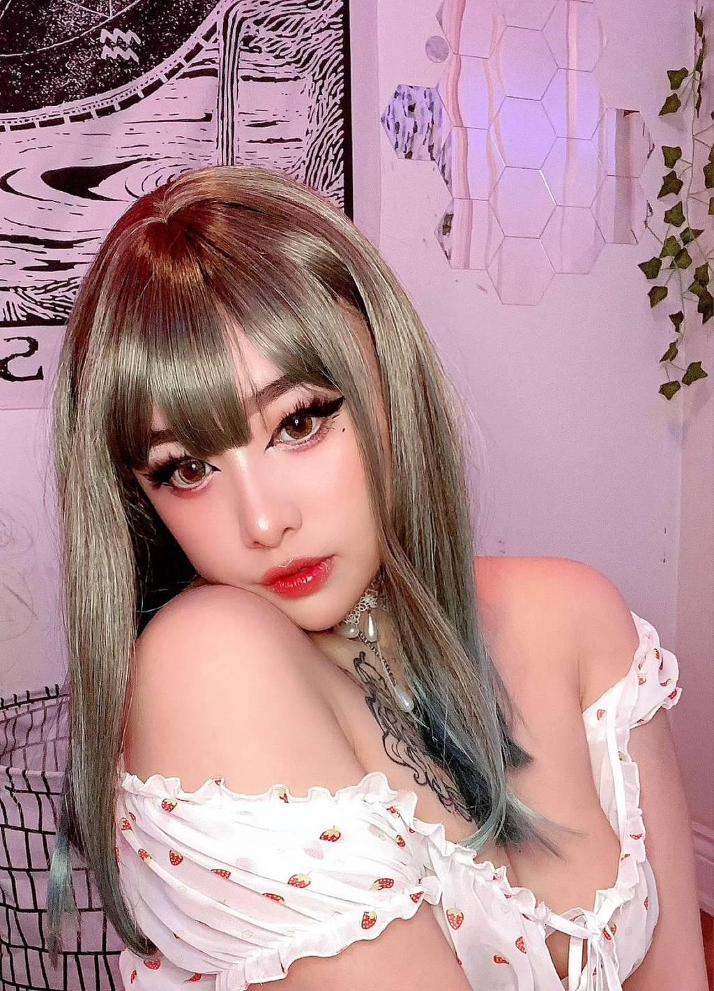 BAD BUNNY ASIAN FANTASY! 100% REAL! PEARSON AIRPORT