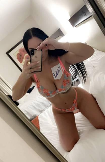 ABBOTSFORD SPE€IAL MAMACITA H0RNY GIRL BE$T BL0WJ0B