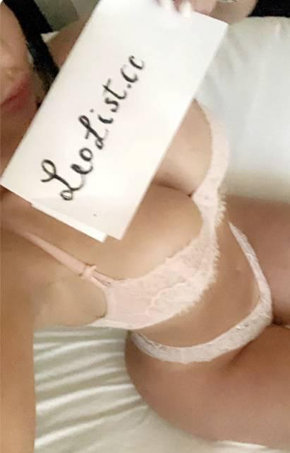 ABBOTSFORD SPE€IAL MAMACITA H0RNY GIRL BE$T BL0WJ0B