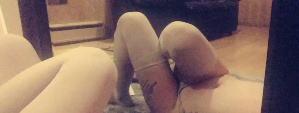 *in/out* LIL NEWFIE GAL FRESH TIGHT AND TONIGHT ONLY