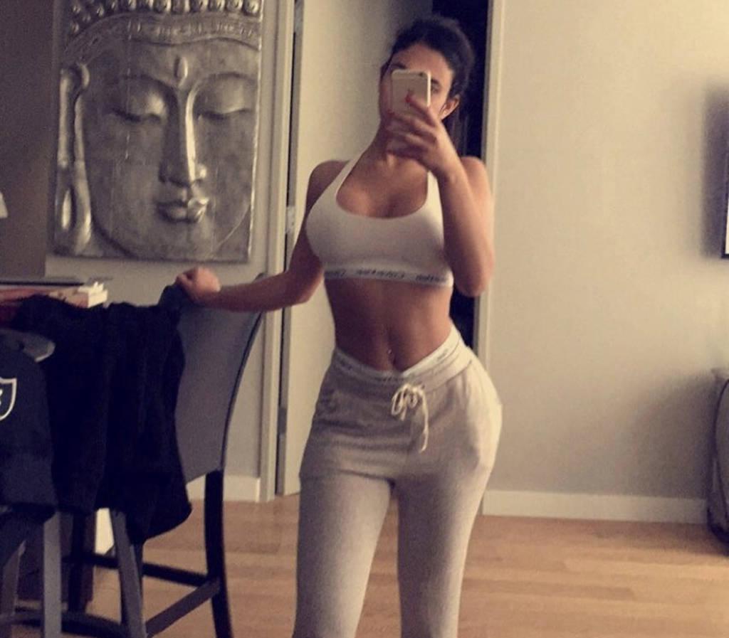 young, sexy and fun let me blow your mind