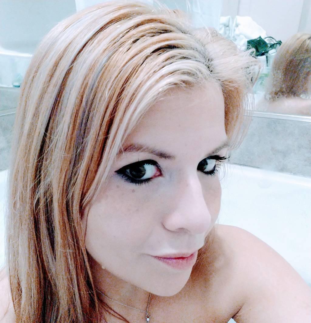 EAST BLonDe BomB Beauty! Role Play Petite Curvy MiLa TequiLa