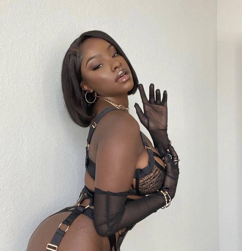 YOUNG / / STICKY & SWEET / / DELICIOU Party girl