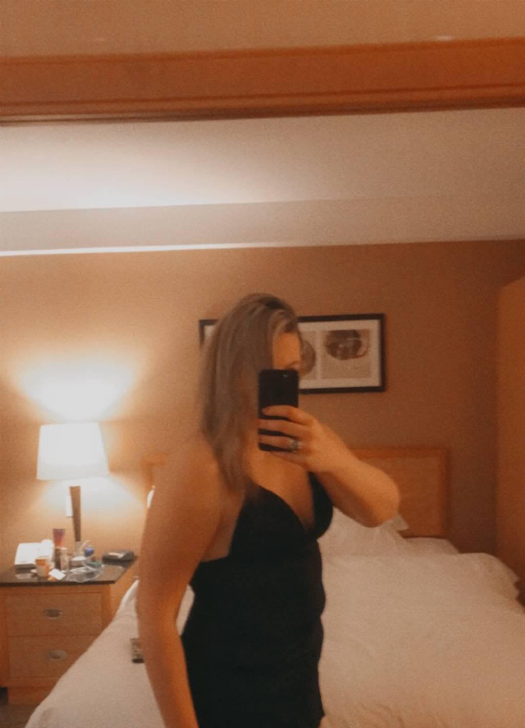 Available Tonight. Tall, Curvy, Blonde Squirter