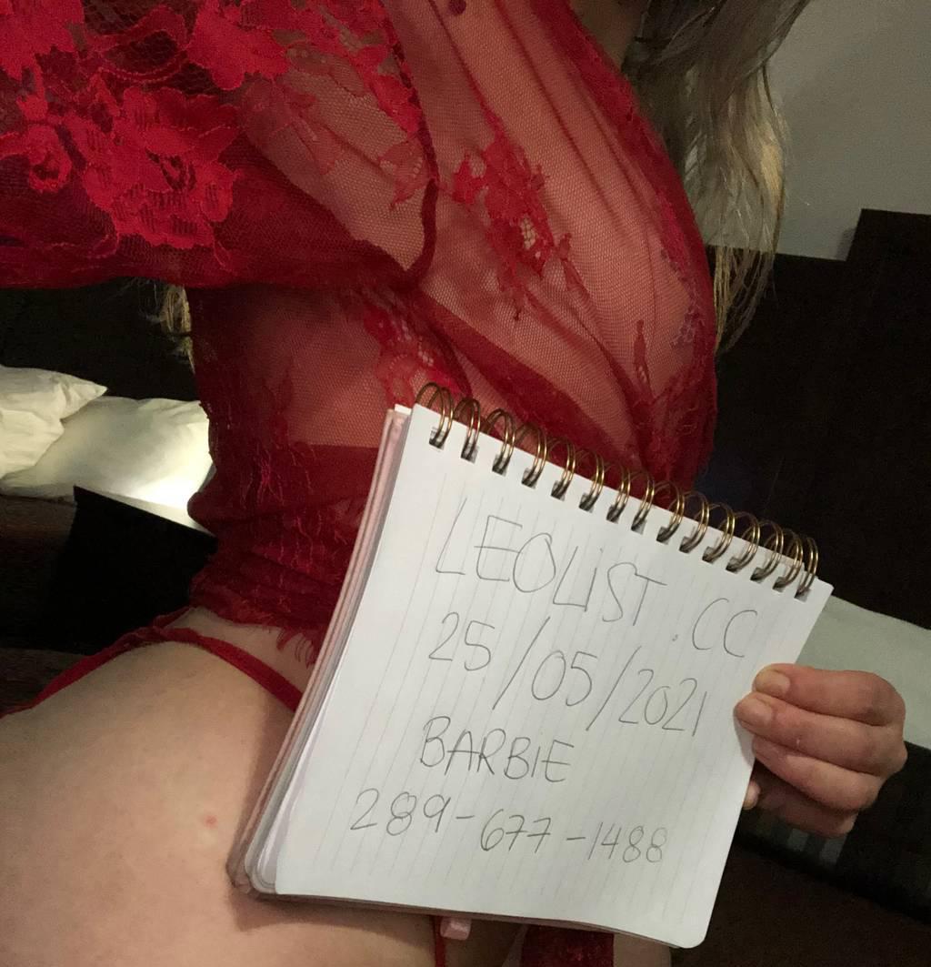 Beautiful Barbie Doll The Devil Wears NadaPARTY