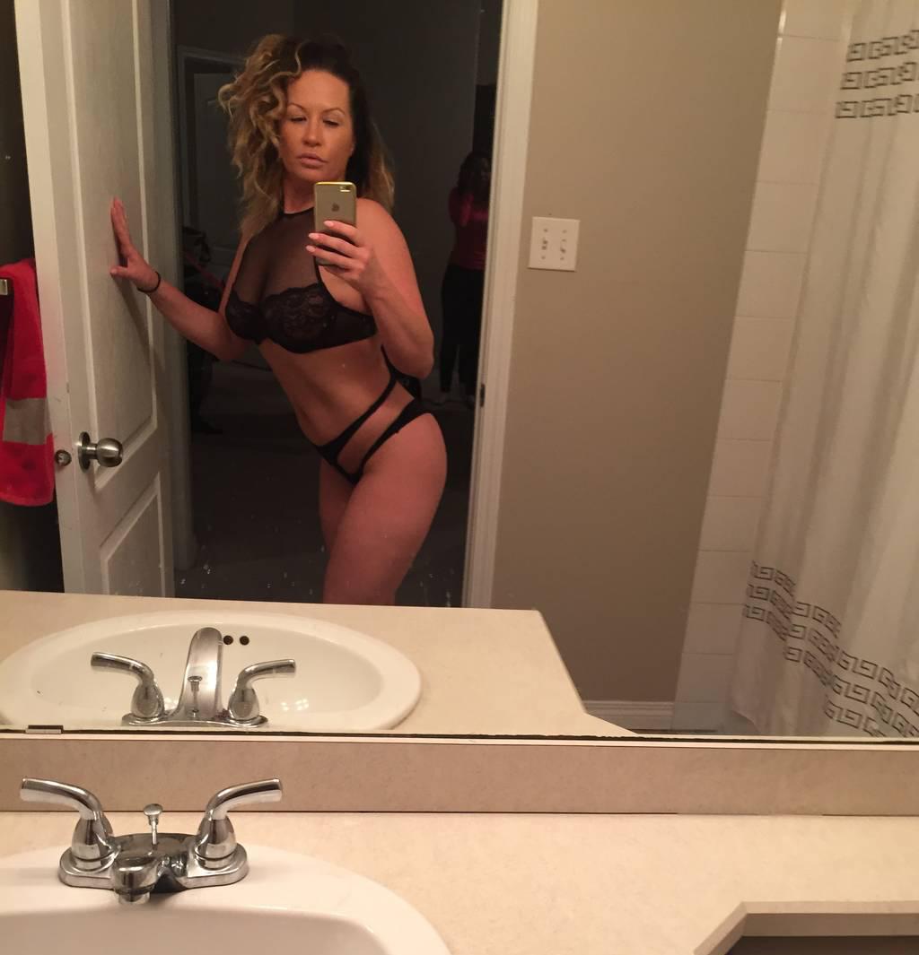 NEW NUMBER IM BACCKKKKK YOUR FAV NEWFIE FREAKY GIRL U LUV IT