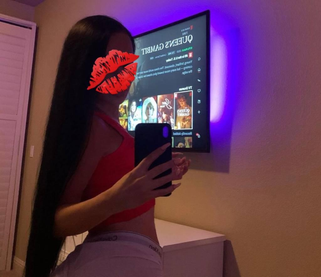 YOU’RE FAVOURITE DUO!!! ! sexy, hot and ready to party!