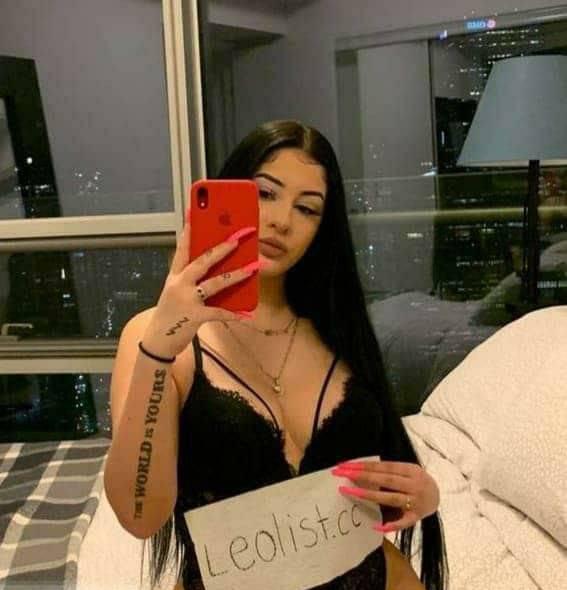 hennessy the real deal bored at the house ? Come play w me