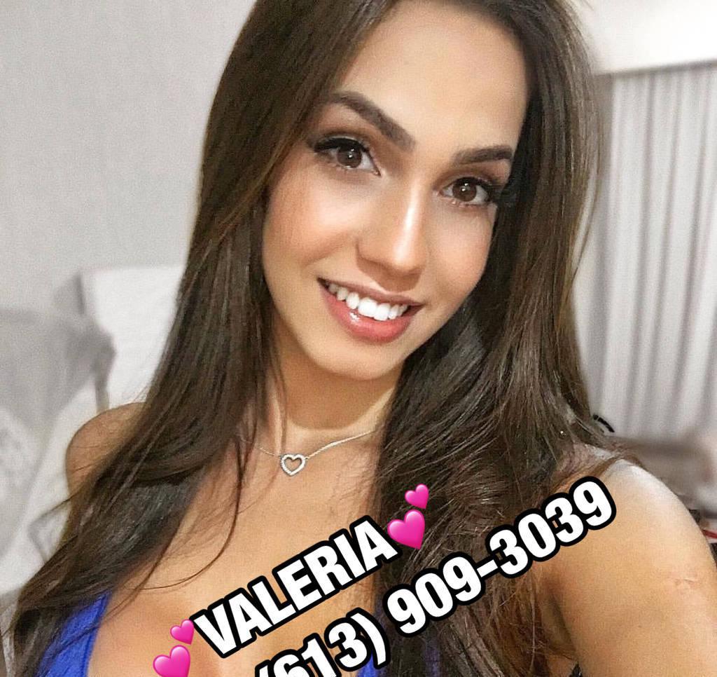NEW IN EDMONTON EXOTIC LATIN PRINCESs 27k IG followerS