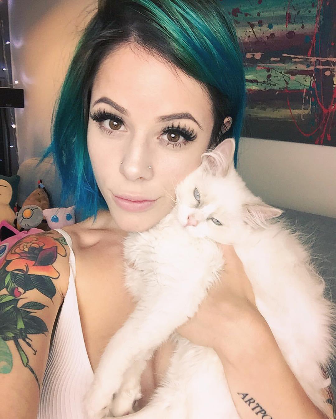 Snapchat sandra_morg3513 ..if you’re down for nasty funs🥵💦 sex hook up 🍆and