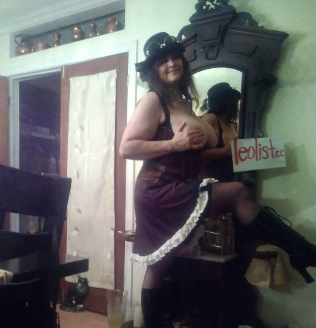 hot and sexy & ready 24/7) 44dd