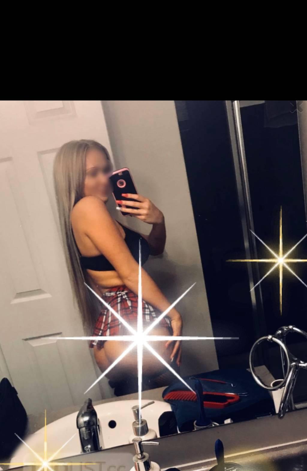 Lets get HOT Babe •sweet & Canadian BARRIE