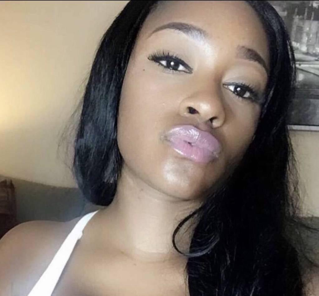 Best Mouth In Town —> -f3tish friendly-$l0ppy d3eptr0at