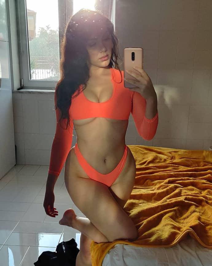 Come for the sweet baby in the city