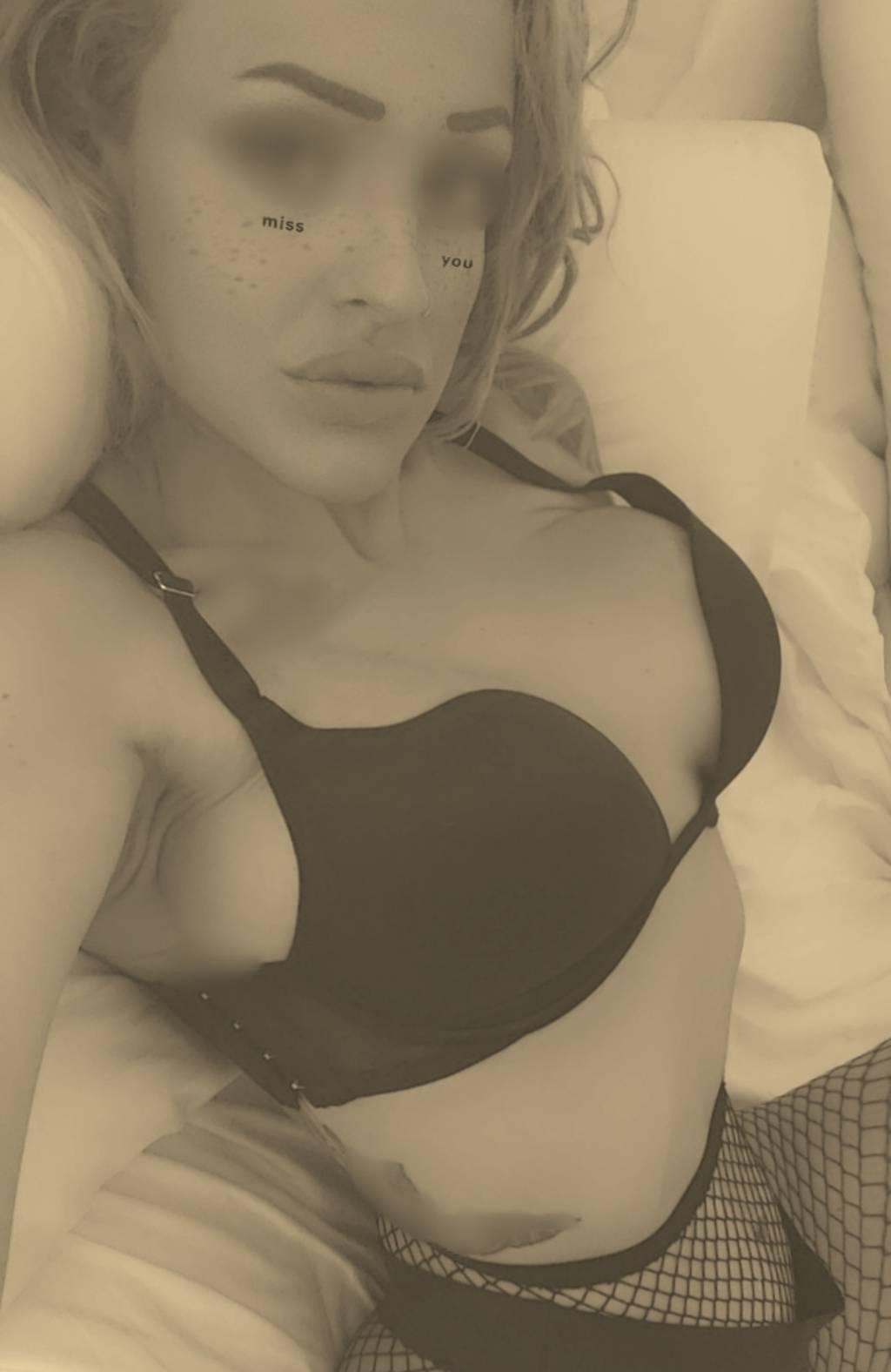 Blond Bombshell Guaranteeing You with an Explosive Time