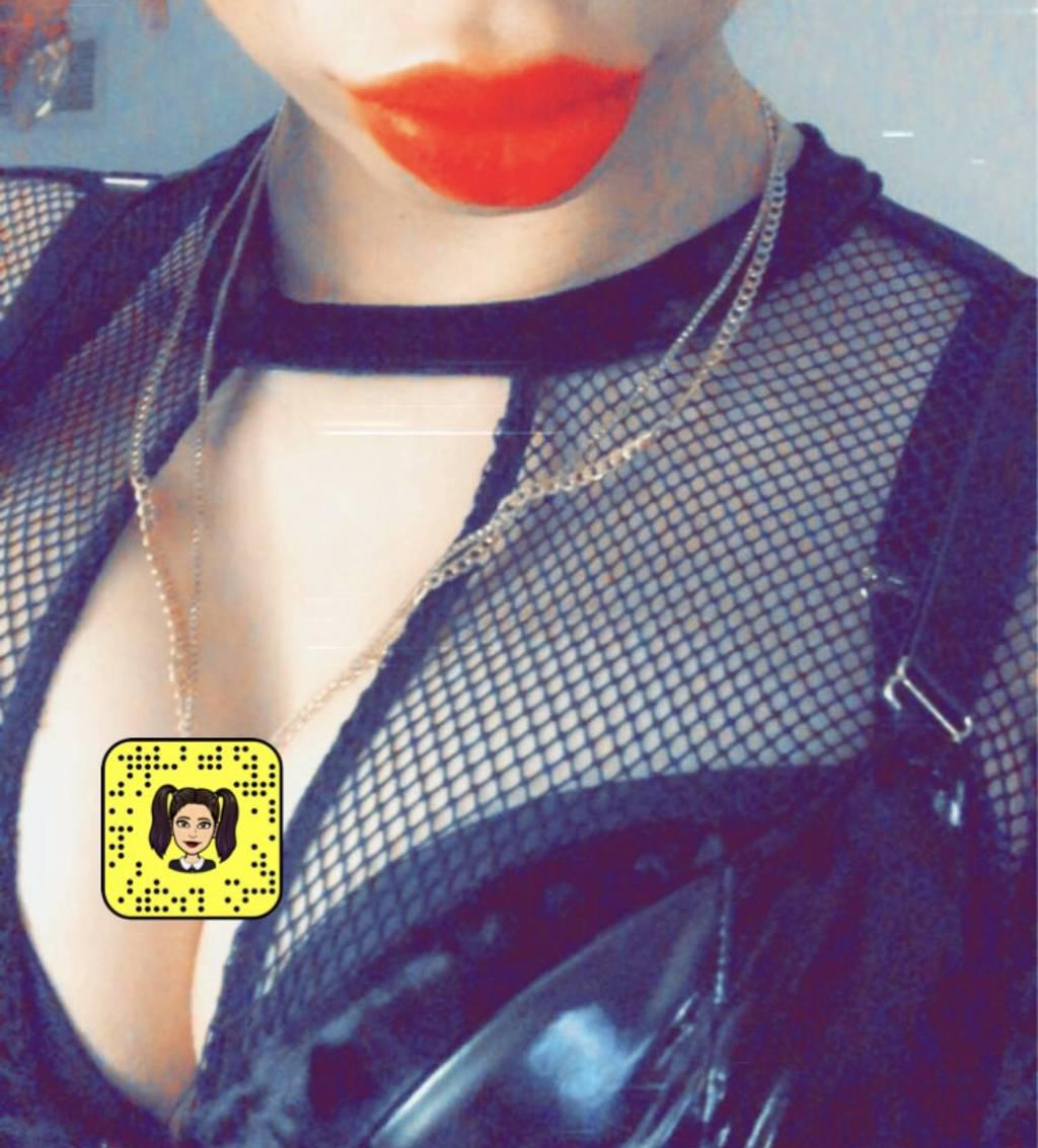 𝕻𝖗𝖔𝖋𝖊𝖘𝖘𝖎𝖔𝖓𝖆𝖑 𝖉𝖔𝖒𝖎𝖓𝖆𝖙𝖗𝖎𝖝 𝔒𝔫𝔩𝔦𝔫𝔢 𝔖𝔢𝔰𝔰𝔦𝔬𝔫𝔰