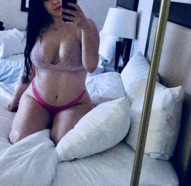 BROOKS Busty 34DD Brunette hottie..well reviewed