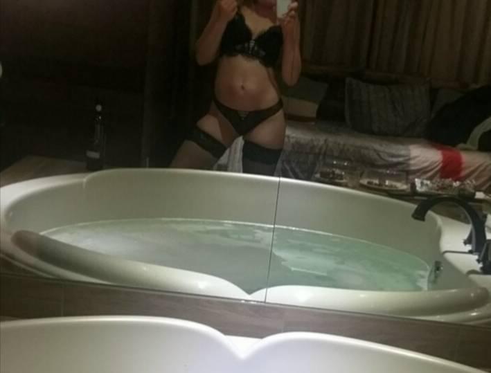 Gorgeous Published Model! Reviewed & Verified! 21st - 23rd!