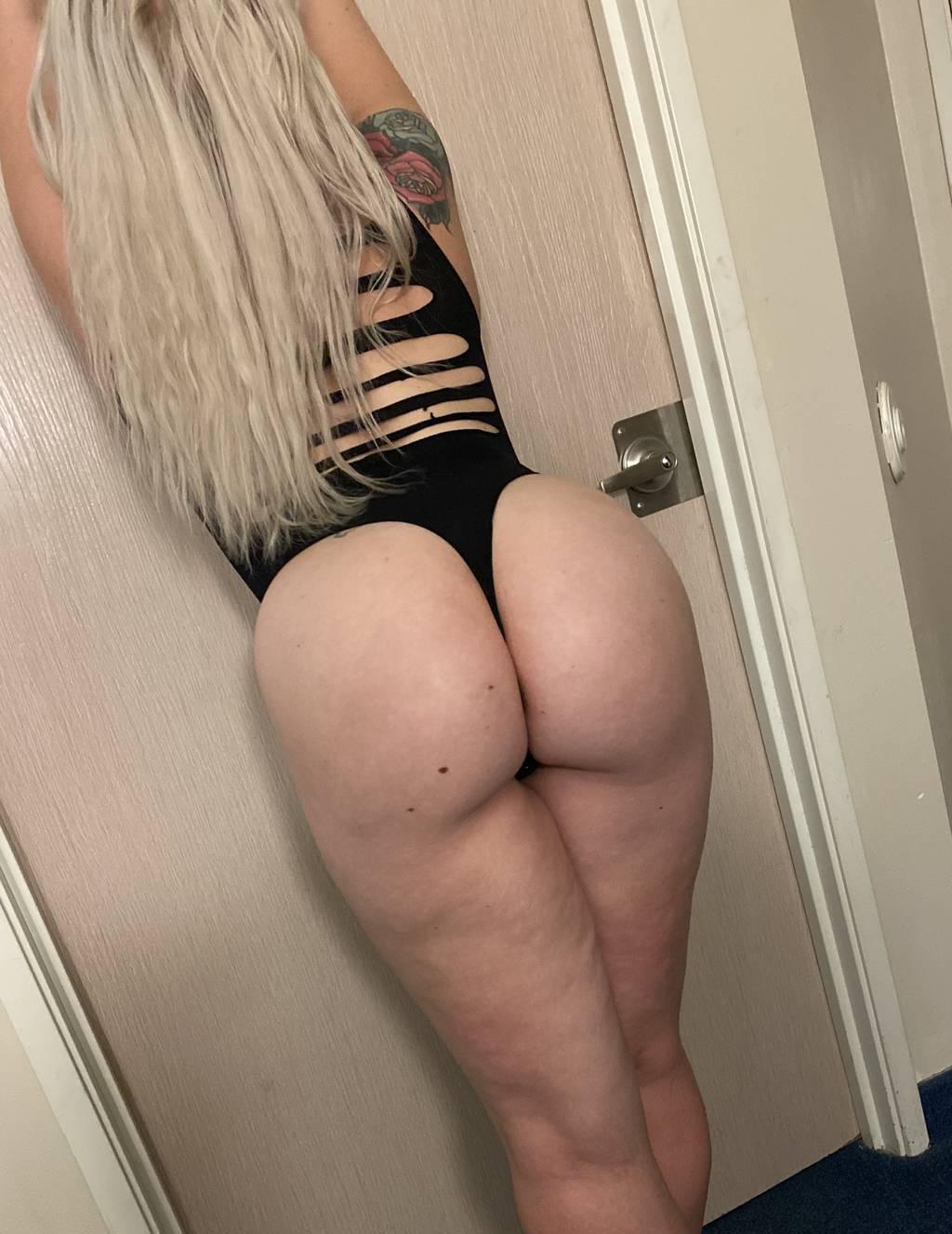 big booty 🅒🅞🅜🅔 🅟🅛🅐🅨 upscale location 𝙉𝙤 𝙍𝙪𝙨𝙝