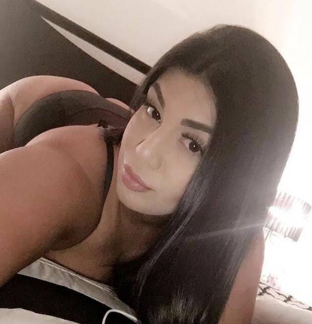 410 & Clark Sexy, Curvy, Exotic Lebanese Dream