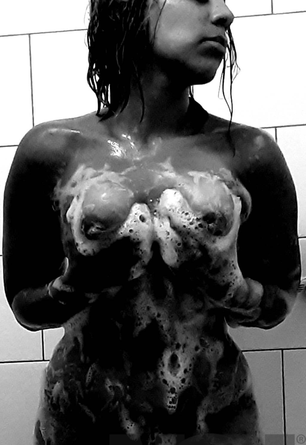 Bee-Geez & Tight Squeeze - 90 QUICKEEEZ