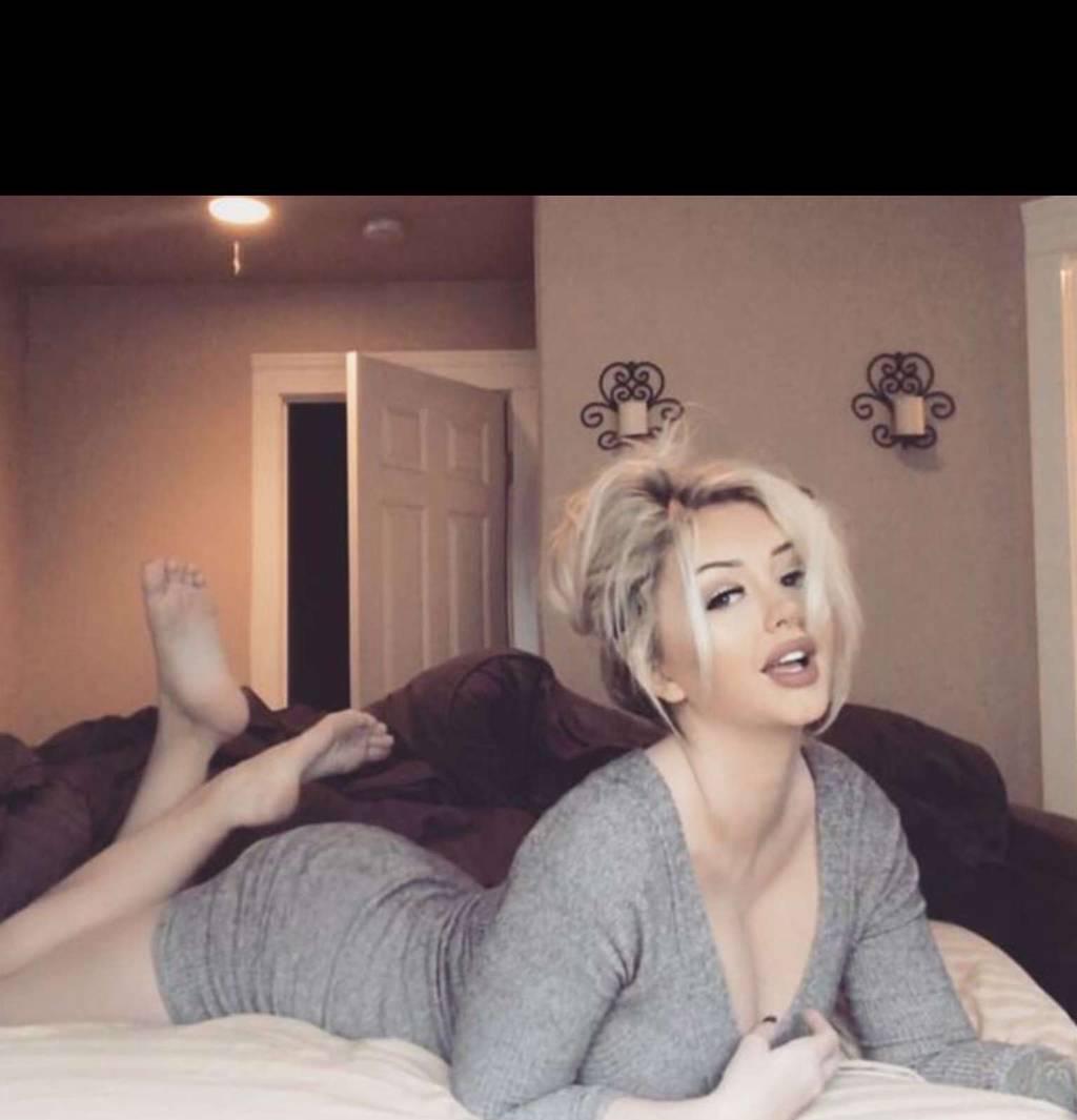 Freak Party Girl !! Blond bombshell duos available now!