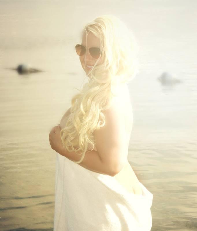 Stephanie mature busty blonde Mississauga