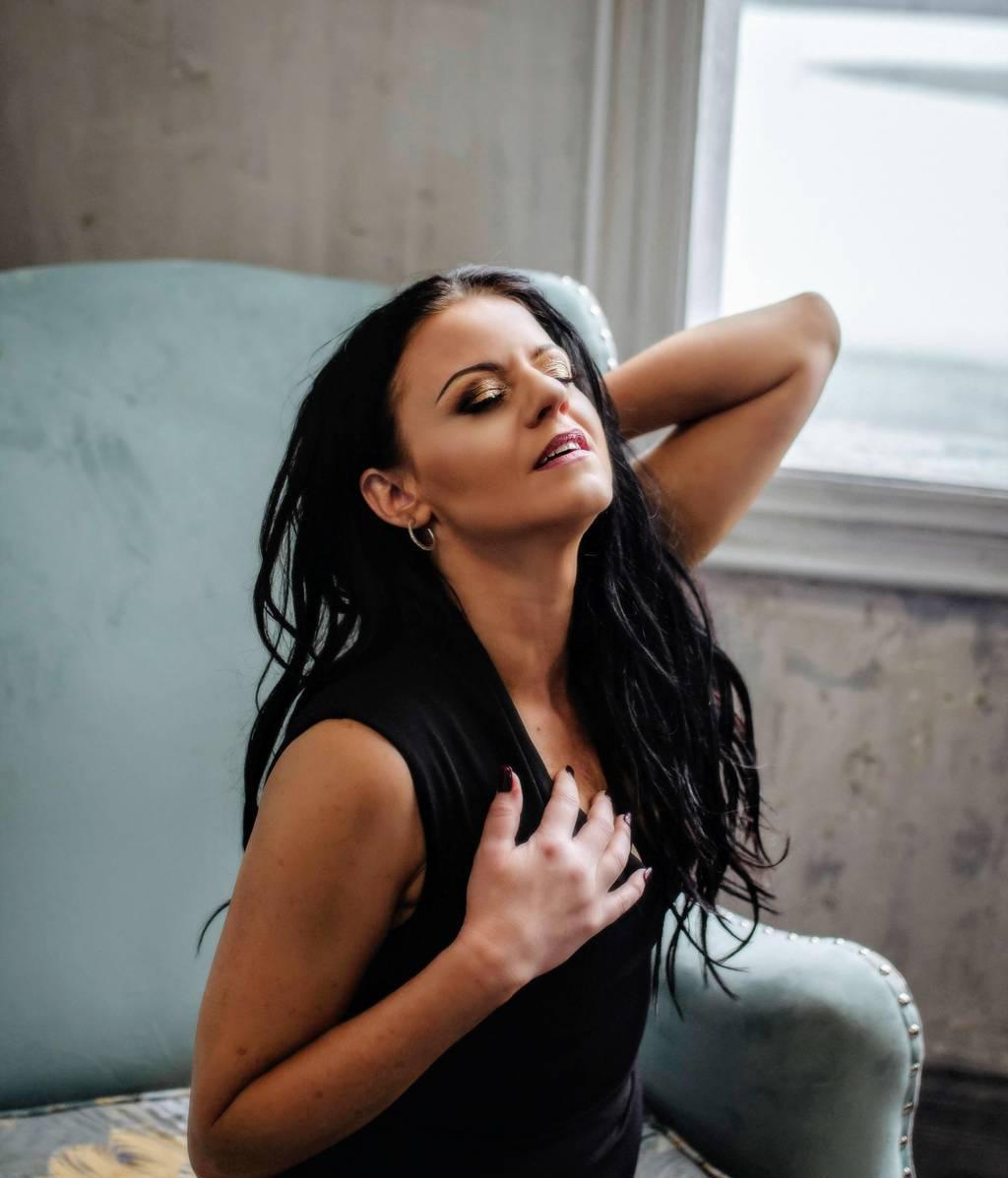 ELITE AND SUPER SEXY JEMMA. WOW