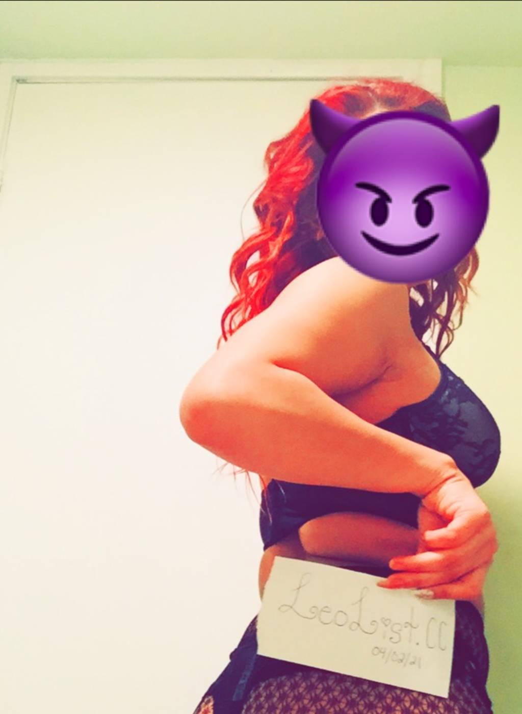 TÖNÏTE OÑŁŸ ÏÑCÀLLŚ nàughty pörnstàr rèady för płäy