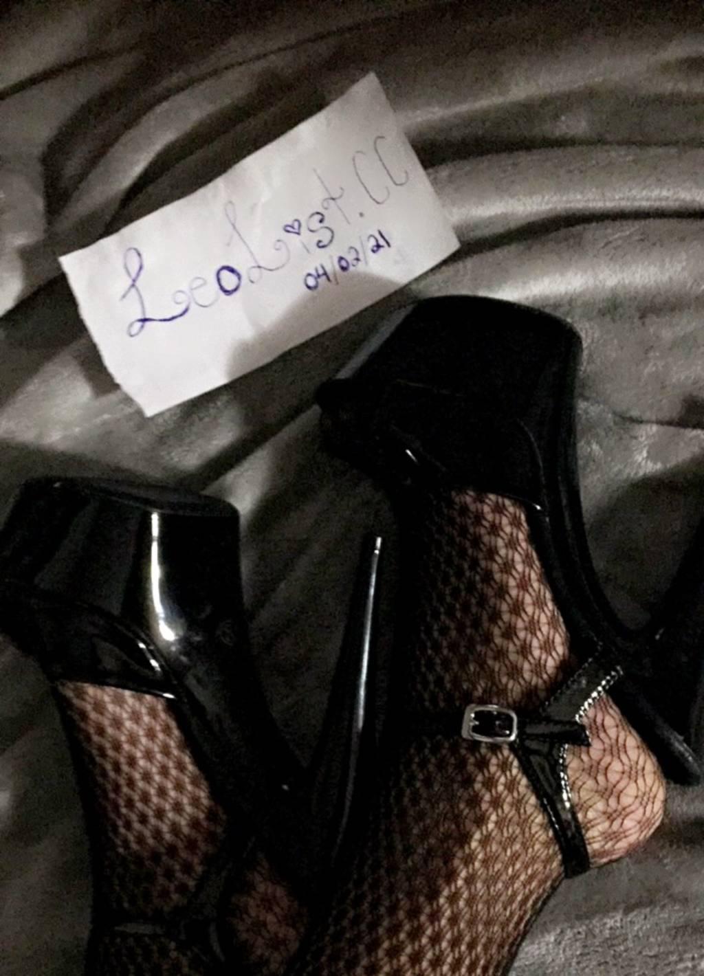 TÖNÏTE OÑŁŸ ÏÑCÀLLŚ nàughty pörnstàr rèady för płäy