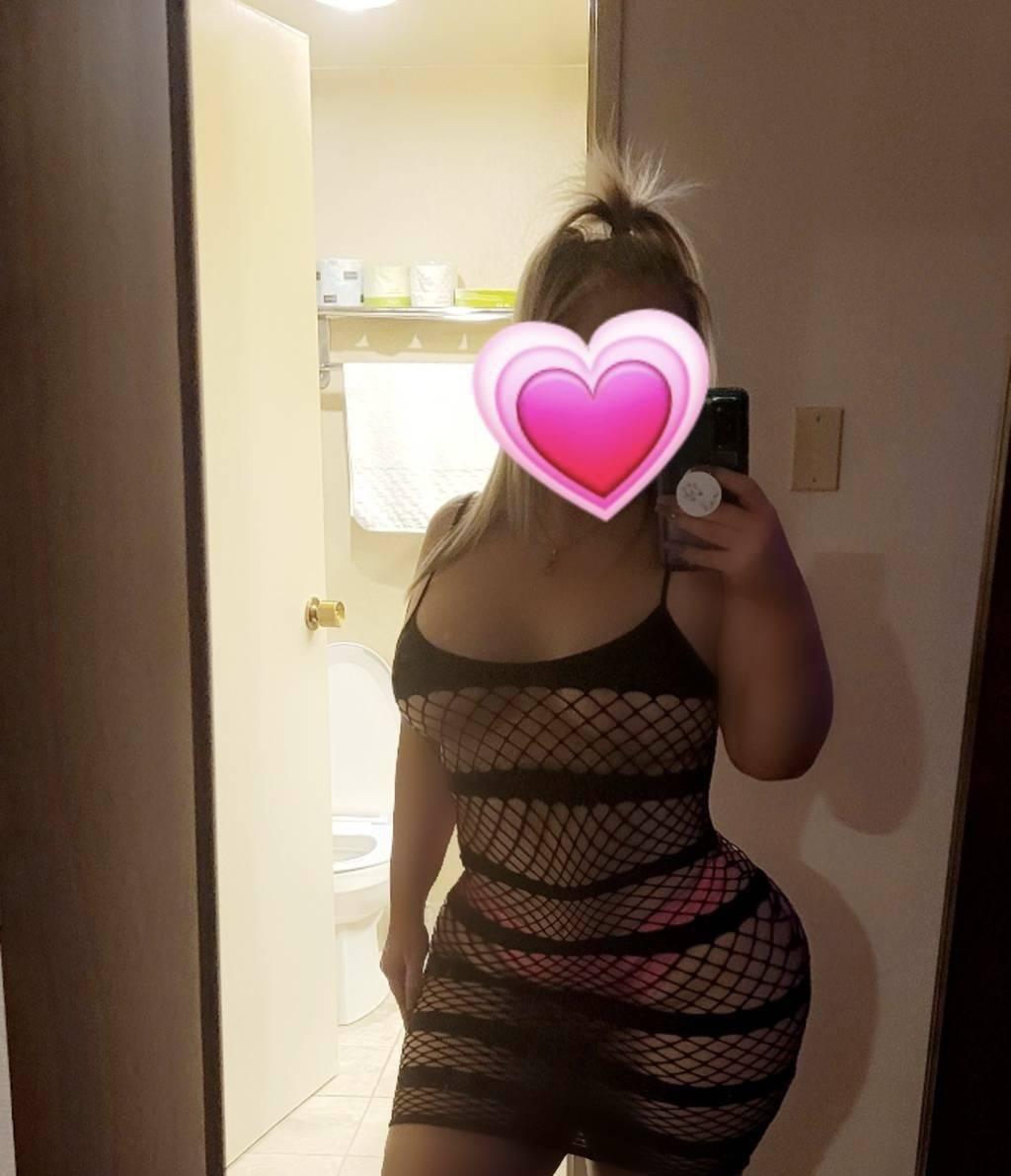 Abbostford__let me be your fantasy ~~~ partygirll