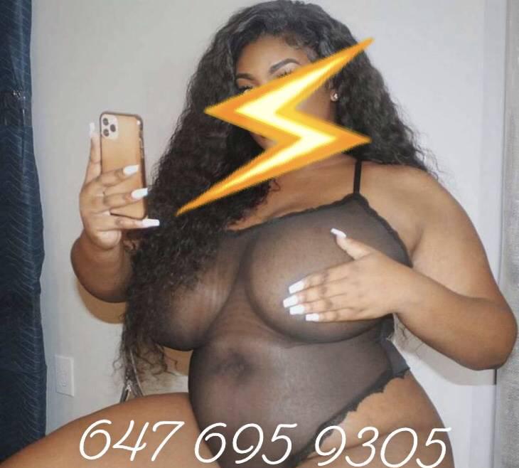 427 N DUNDAS NEW STRAPON BIGB00BS BIGBUM PARTY GIRL