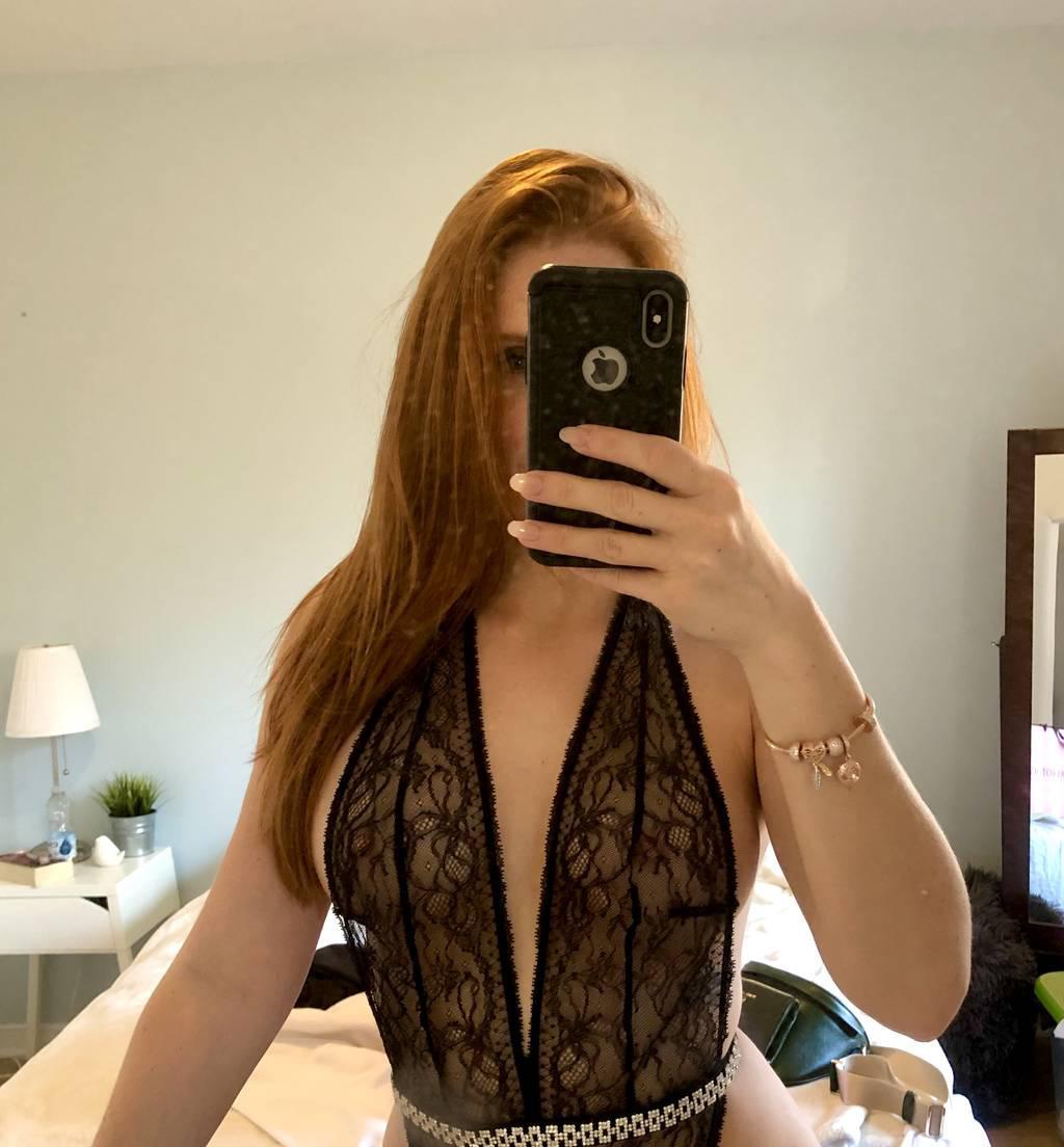 Belle rousse naturelle - Sexy and Classy