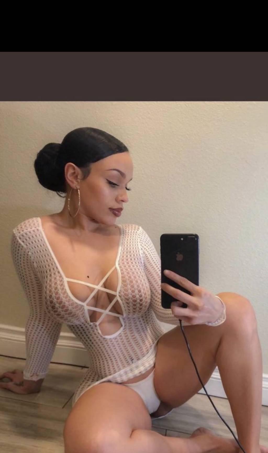 YOUR FANTASY DREAM DOLL KINC@R / PORT ELG PARTY FRIENDLY D