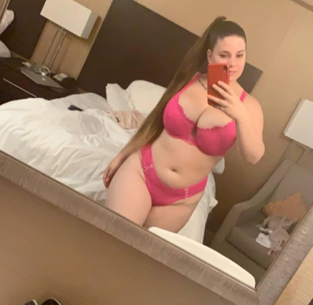 No drama.No rush...All my body is 100% natural.