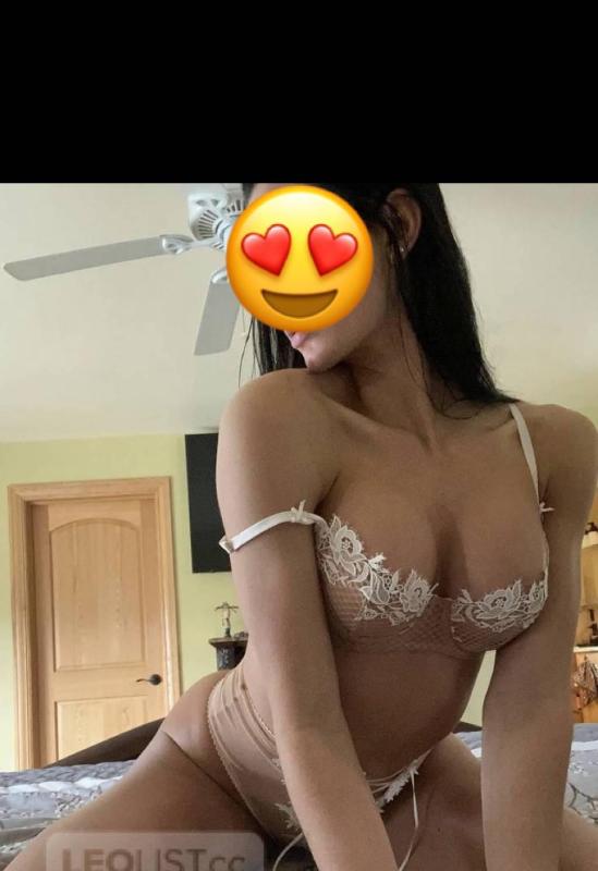 slim thick with a pretty face , super wet wet